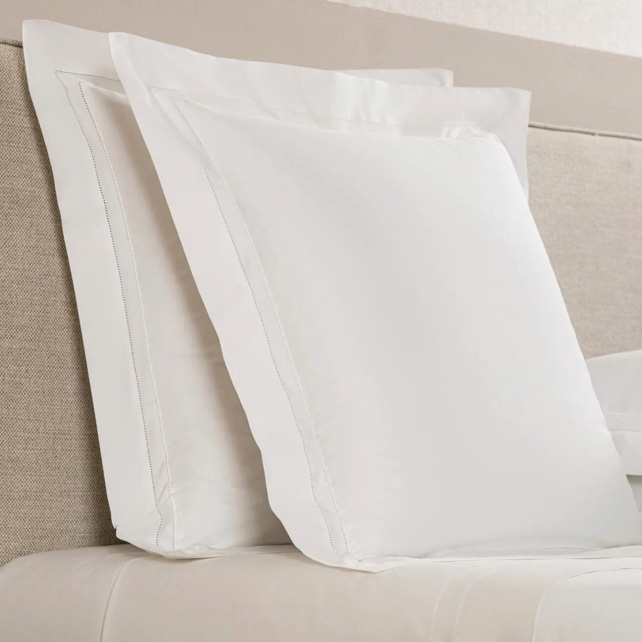 Doppio Ajour White Bedding by Frette