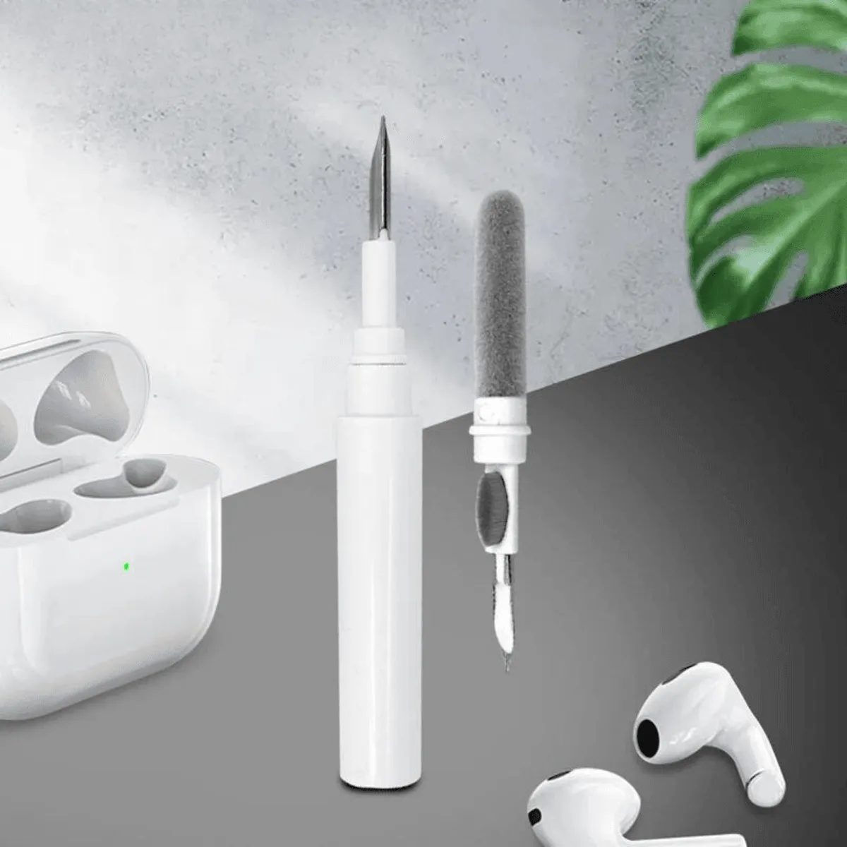 Metal Earphone Cleaning Kit, Includes Cleaning Pen and Brush, Perfect for AirPods, Smartphones and Tablets